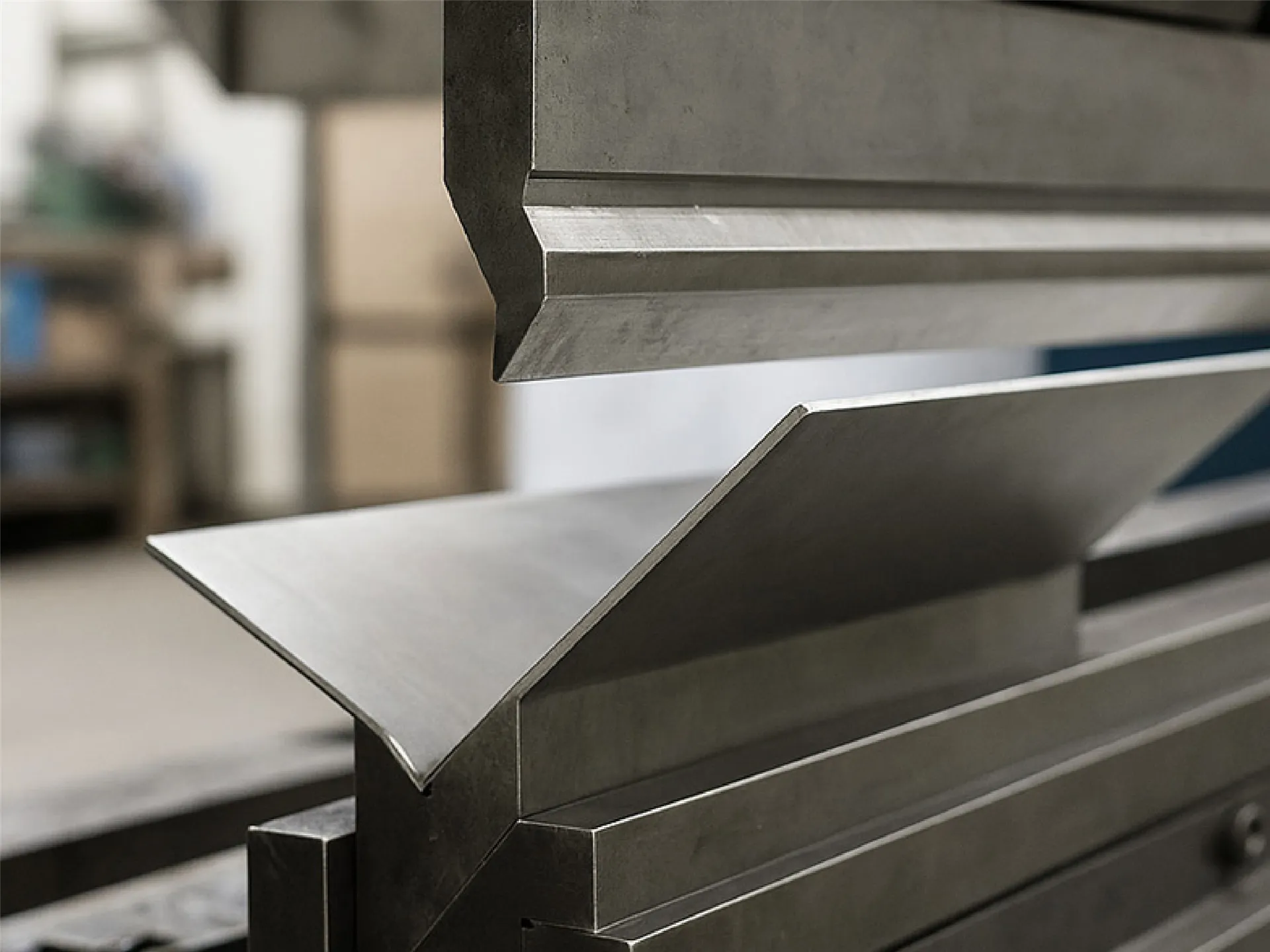 CNC Büküm Teknolojisi ile Hassas Metal Şekillendirme
